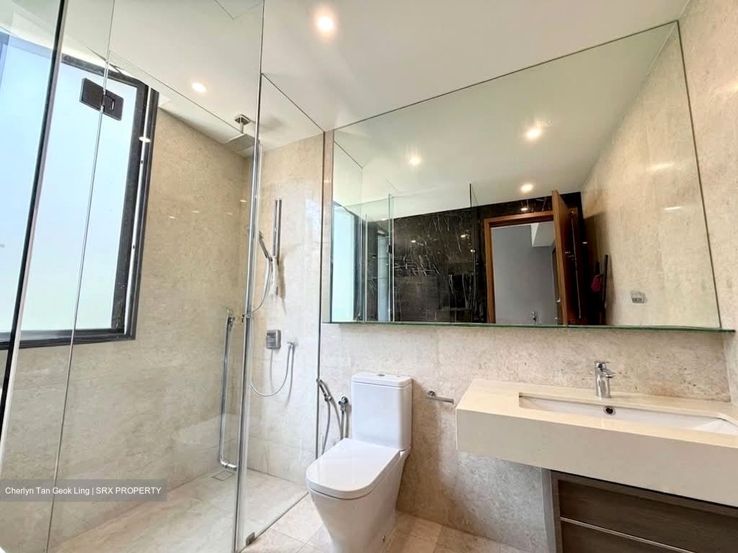 Alana (D28), Terrace #566530581